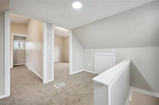 Building Photo - Charming 3 Bedroom Home in Loraine