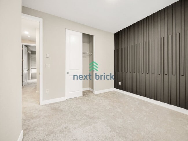 Building Photo - Welcome to this beautiful 4-bedroom, 3.5-bathroom for Rent!