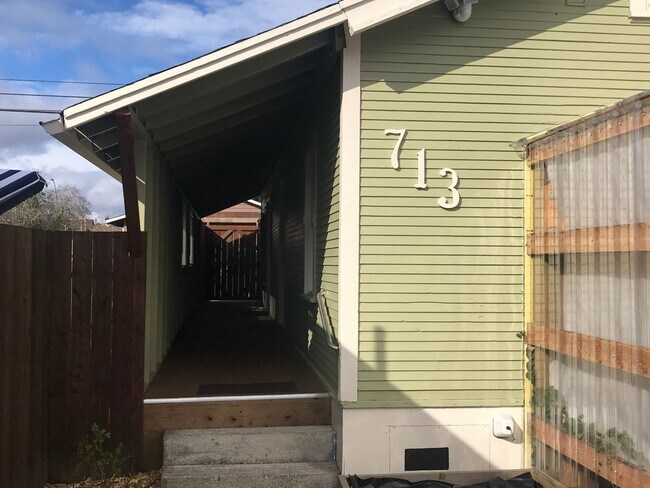 Primary Photo - Super cute Centralia Studio