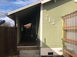 Building Photo - Super cute Centralia Studio