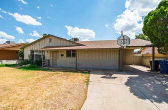 Building Photo - 1535 W Capri Ave