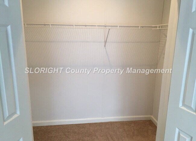 Building Photo - AVAILABLE JUNE - Beautiful Paso Robles Manufactured Home - 3 Bedroom / 2 Bathroom