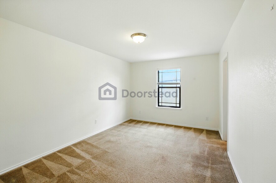 Building Photo - 920 Water Hyacinth Loop