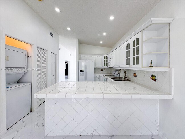 Building Photo - 1382 SE 11th Pl