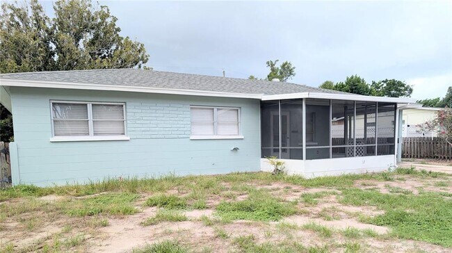 Building Photo - 1708 Bayshore Gardens Pkwy