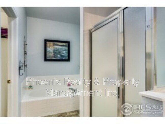 Building Photo - 1703 Whitehall Dr