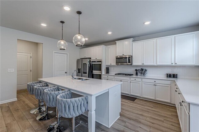 Building Photo - 4876 Elm Leaf Dr