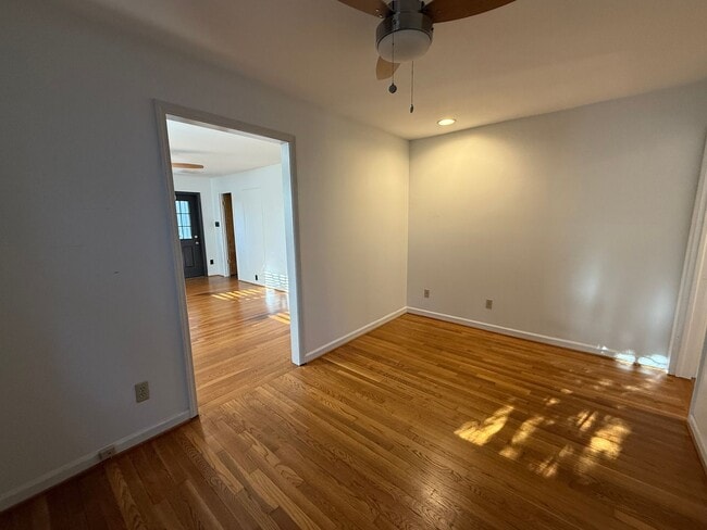 Building Photo - Fantastic Home Near Three Chopt and Patterson Available immediately!