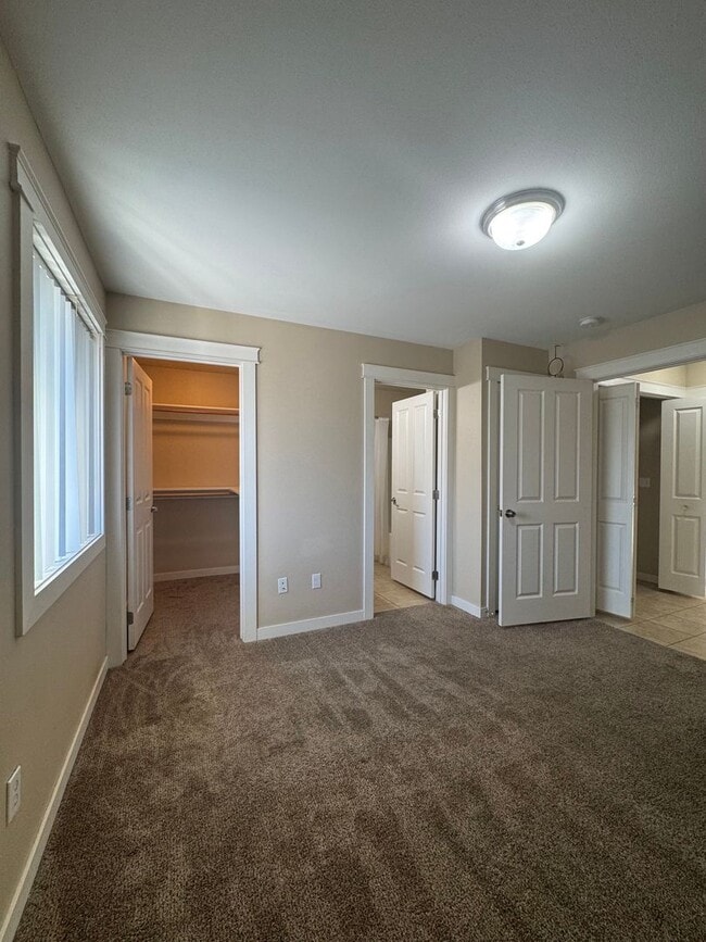 Building Photo - Cambridge Place I - 2235