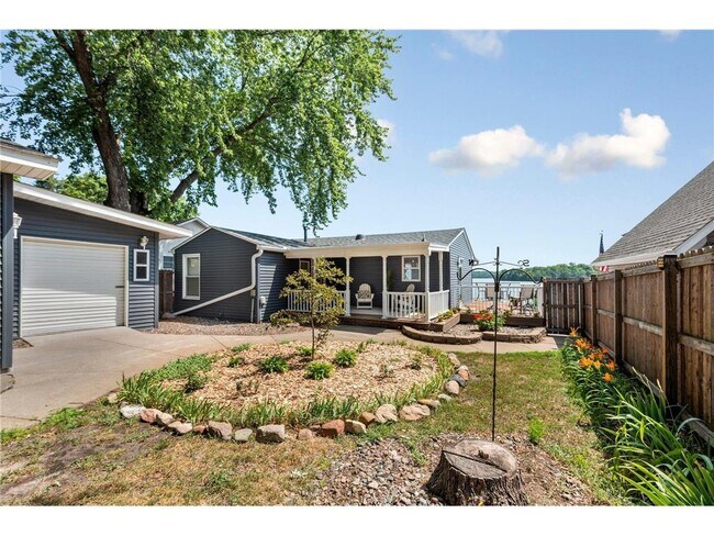 Building Photo - 26755 Fremont Dr
