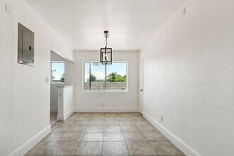 Building Photo - 820 83rd St