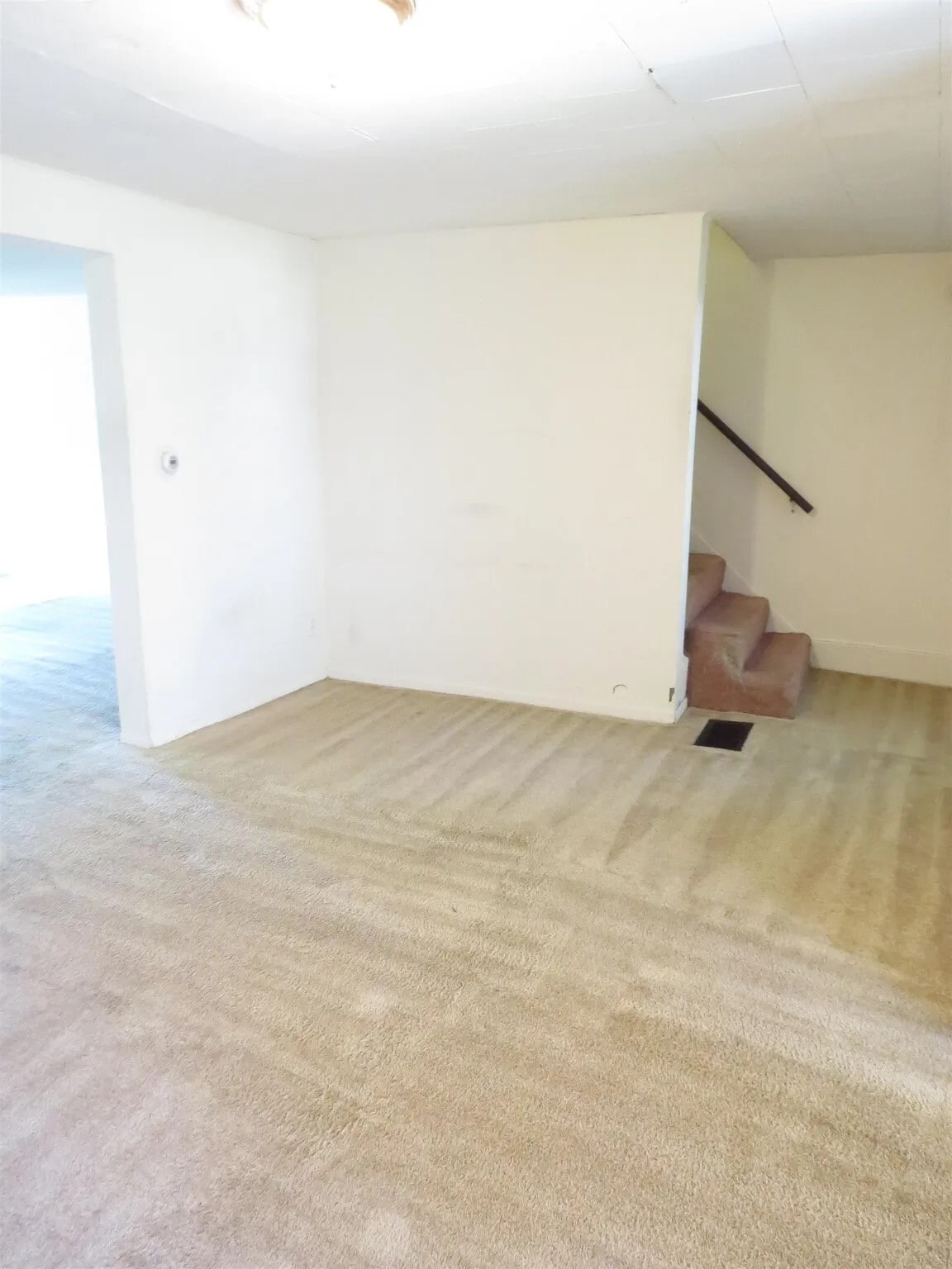 Building Photo - 607 E Dayton St