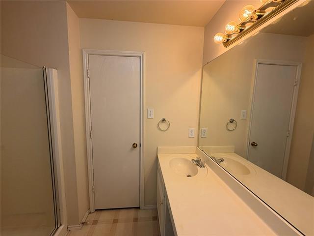 Building Photo - 8604 Stetson Dr