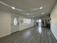 Building Photo - Beautiful house in Garden Grove
