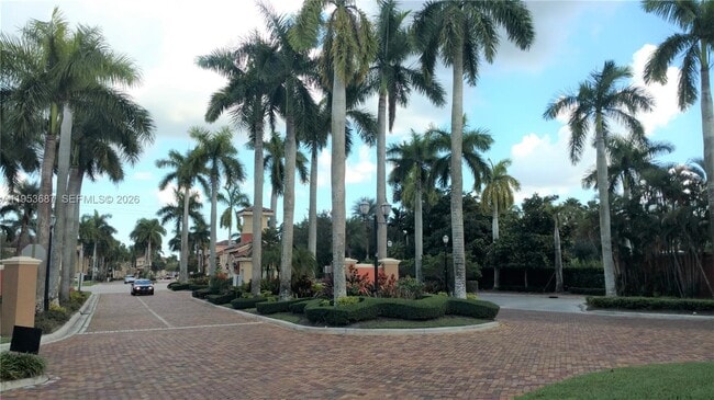 Building Photo - 4600 SW 160th Ave