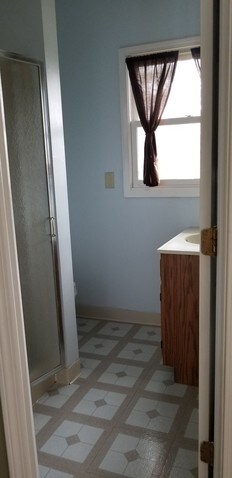 Building Photo - 212 E Main St