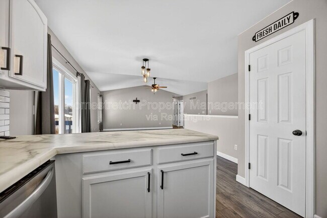 Building Photo - 120 Trotters Creek Ln