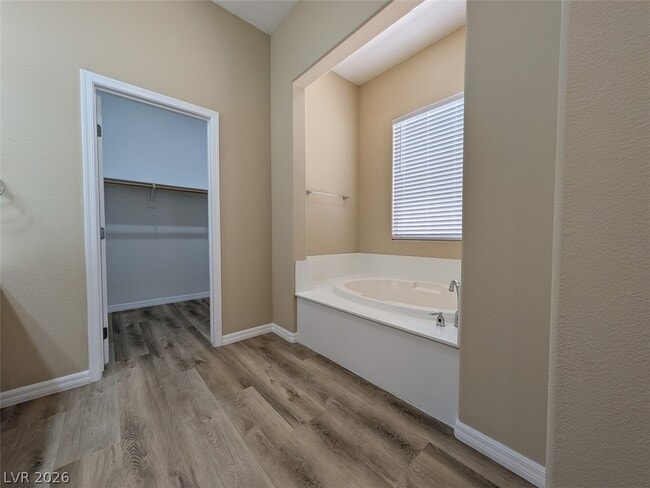 Building Photo - 1032 Via Canale Dr