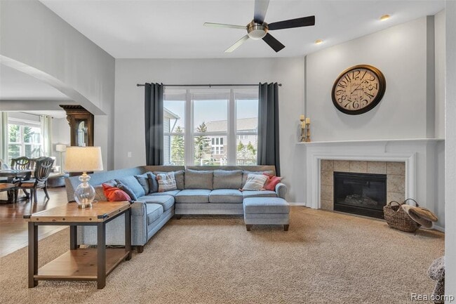 Building Photo - 15745 Diamante Dr