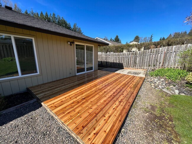 Building Photo - 12956 SE 126th Ave