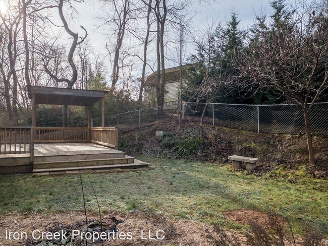 Building Photo - 3 br, 2.5 bath House - 15 Iris Hill Drive