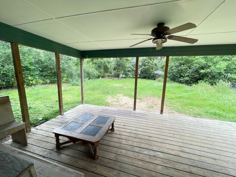 Backyard - 306 Lancaster Dr