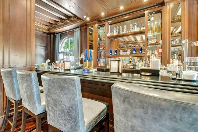 Building Photo - 20155 NE 38th Ct