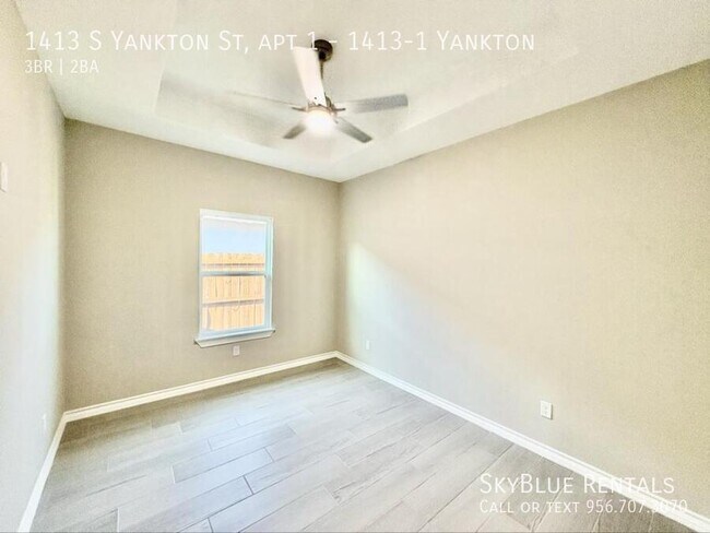 Building Photo - 1413 S Yankton St