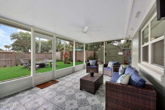 Building Photo - 1104 Boca Grande Ave