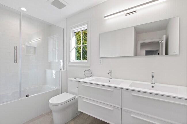 Building Photo - 19 Highland Park Pl