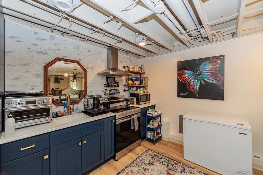 Building Photo - 8420 Timber Trl