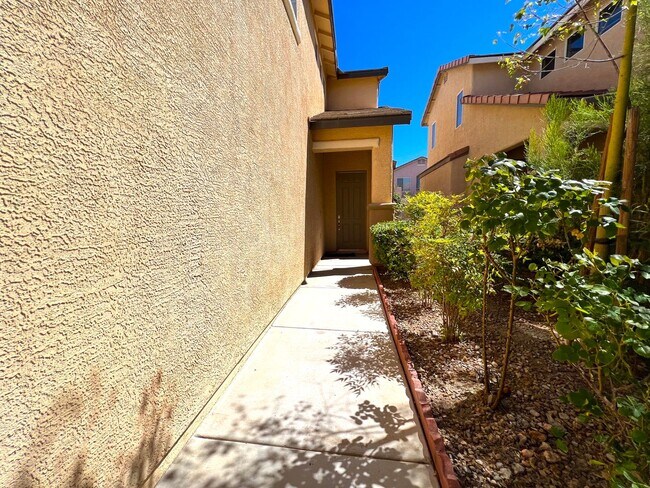 Building Photo - 7043 Somera Way