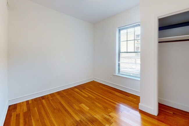 Floorplan - 5335-5345 S. Kimbark Avenue