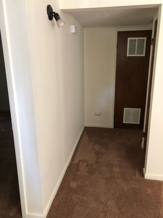 Interior Photo - m4900