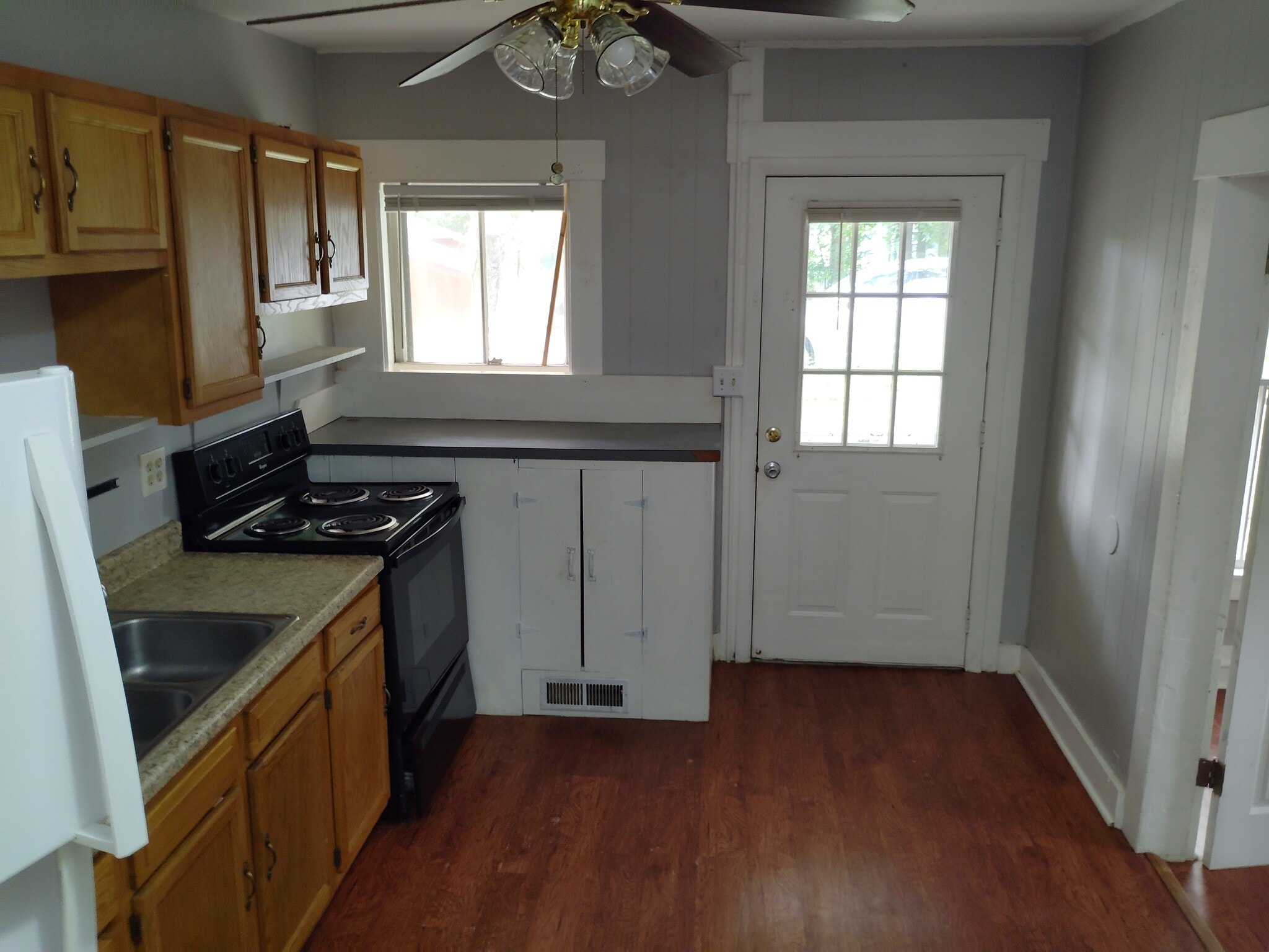 Kitchen2 - 87 Rumford St