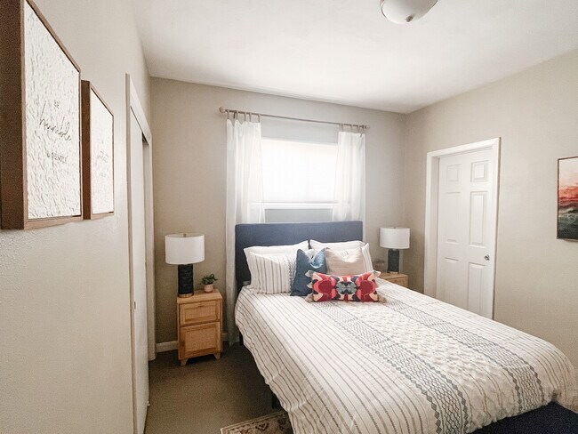 Master bedroom - 2802 Linden Ave