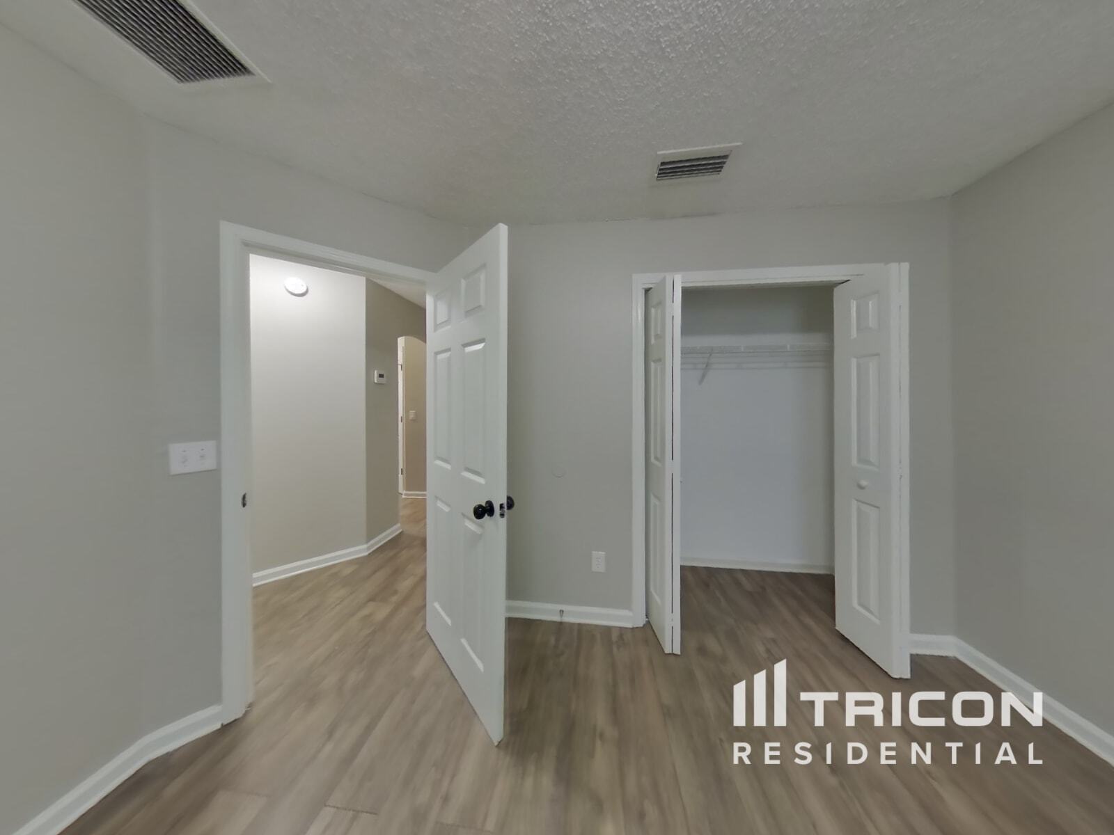 Building Photo - 11507 Otters Den Ct E