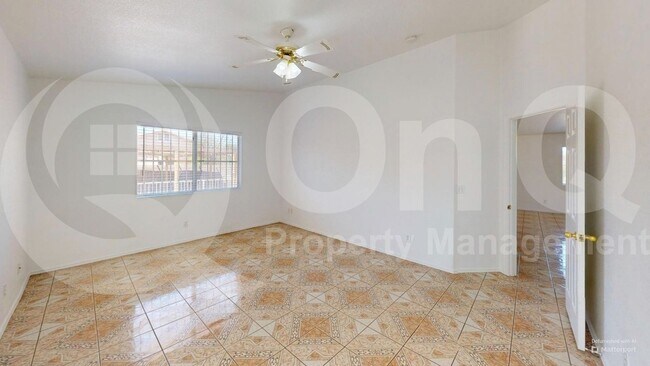 Building Photo - 2152 W Burlwood Way
