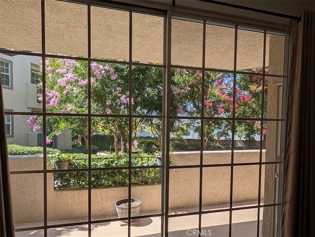 Building Photo - 24121 Del Monte Dr.
