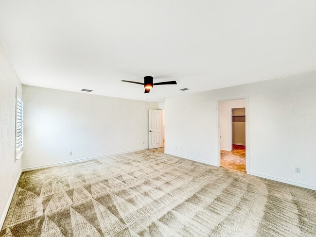 Building Photo - 3319 Taurus Sky