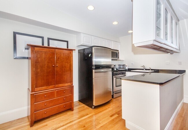 Building Photo - 477 Massachusetts Ave