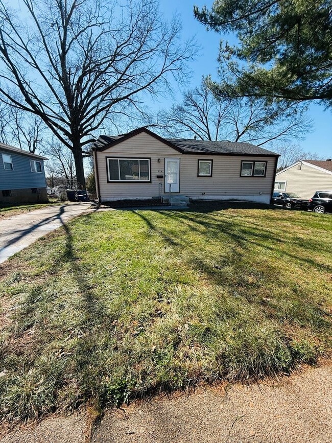 Building Photo - Completely Updated 3 Bedroom Home in Ferguson