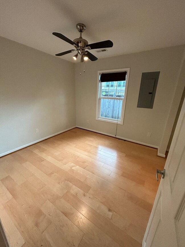 Building Photo - East Asheville - Contemporary Bungalow