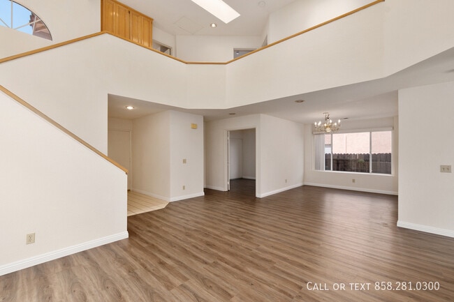 Building Photo - 8418 Calderon Ct