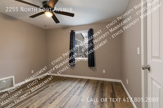 Building Photo - 2255 N Fort Ave