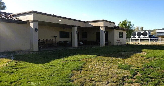 Building Photo - 10750 Union St