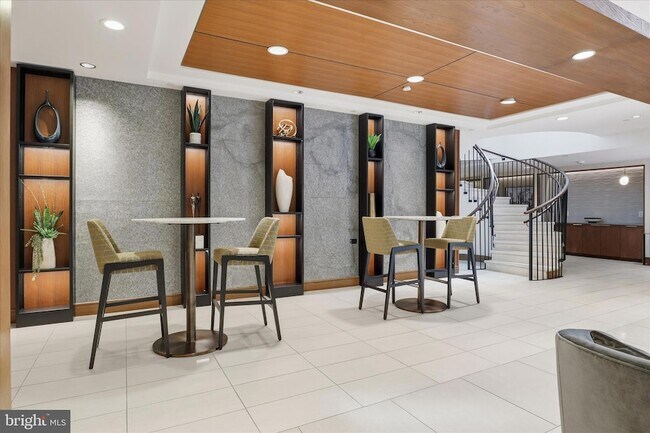 Building Photo - 631 D St NW