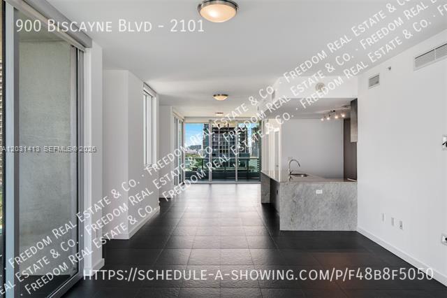 Building Photo - 900 Biscayne Blvd