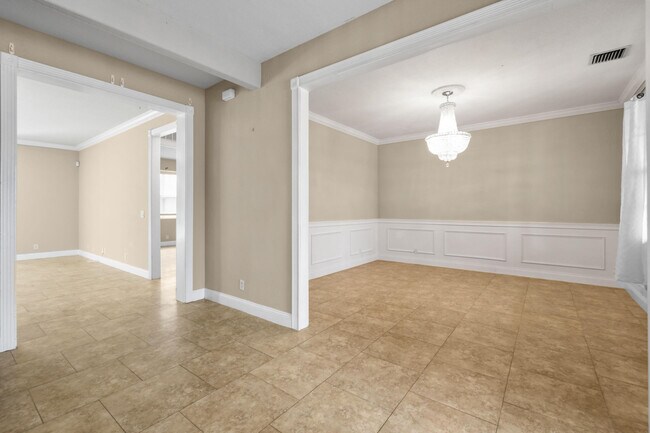 Building Photo - 15172 96th Ln N