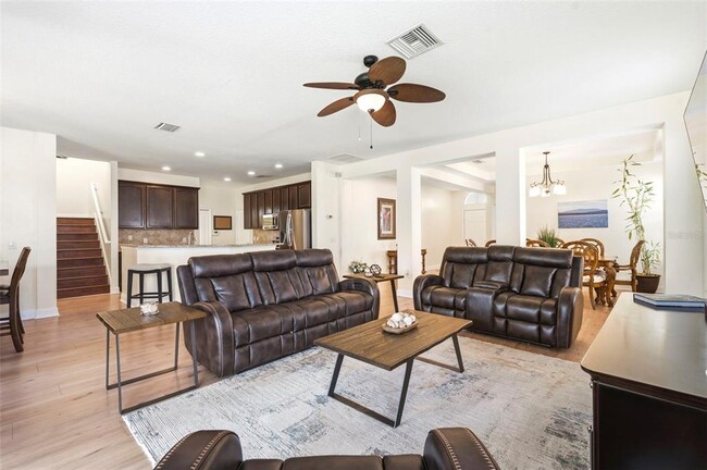 Building Photo - 2734 Silvermoss Dr
